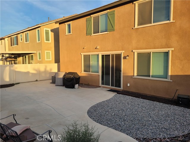 Detail Gallery Image 8 of 21 For 1410 Marble, Beaumont,  CA 92223 - 3 Beds | 2/1 Baths