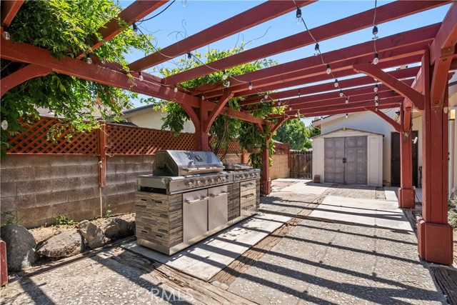 42835 Cinema Avenue, Lancaster CA: https://media.crmls.org/medias/8e11e9f6-e2e9-4833-b16c-a49829d2d594.jpg