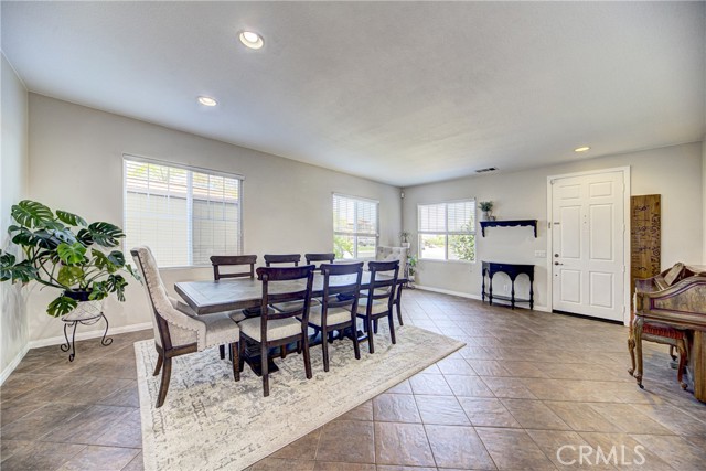 Detail Gallery Image 2 of 38 For 37361 Stellarview Ave, Murrieta,  CA 92563 - 5 Beds | 3 Baths