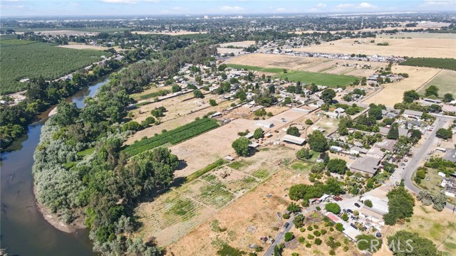 Detail Gallery Image 6 of 34 For 1703 Vivian Rd, Modesto,  CA 95358 - 4 Beds | 3 Baths