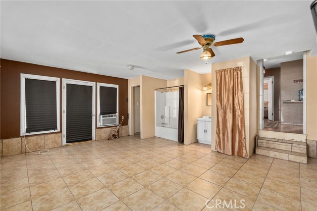 650 N Acacia, Rialto CA: https://media.crmls.org/medias/8e13f83b-bb4c-4ecf-a93d-691b15339f07.jpg