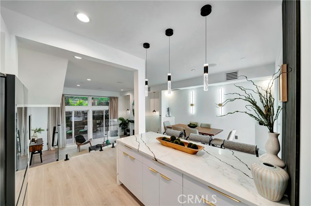 Detail Gallery Image 16 of 42 For 1020 Hilldale, West Hollywood,  CA 90069 - 3 Beds | 3 Baths