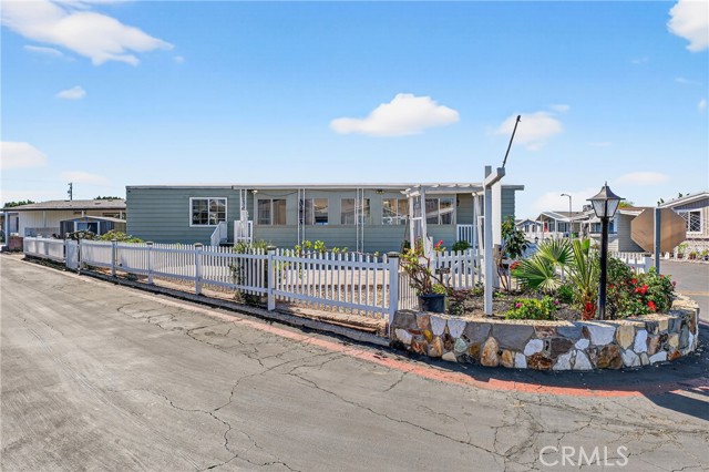 Detail Gallery Image 3 of 68 For 201 E Arrow Hwy #12,  Glendora,  CA 91740 - 3 Beds | 2 Baths