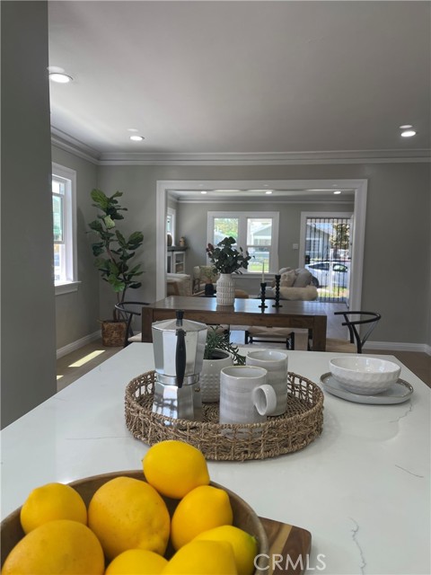 5426 4th Avenue, Los Angeles CA: https://media.crmls.org/medias/8e1438b5-6669-41d6-b5c9-cb957b7fafc7.jpg