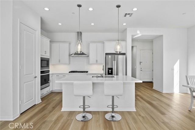 Detail Gallery Image 13 of 71 For 11957 Shadeland, Corona,  CA 92883 - 2 Beds | 2 Baths