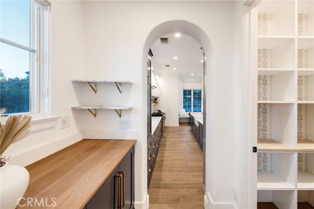 Detail Gallery Image 40 of 70 For 1450 6th St, Manhattan Beach,  CA 90266 - 6 Beds | 5/1 Baths