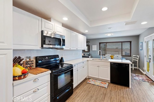 58676 Sunflower Drive, Yucca Valley CA: https://media.crmls.org/medias/8e1617bb-a4f3-4dfe-9743-890174fea55a.jpg