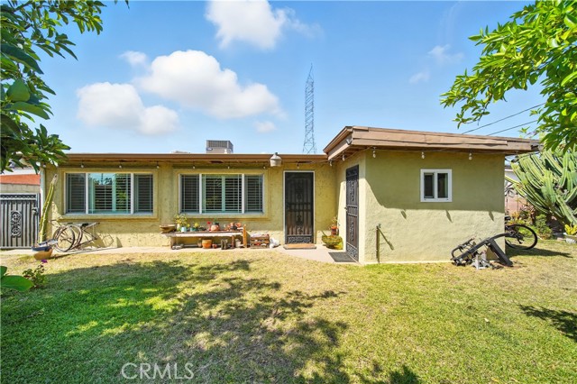 17934 E Newburgh Street, Azusa CA: https://media.crmls.org/medias/8e1649ff-d788-4d75-8f36-29b78c9fa47a.jpg