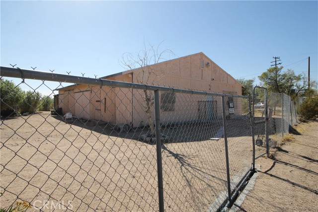 Detail Gallery Image 3 of 52 For 33713 1st St, Daggett,  CA 92327 - – Beds | – Baths