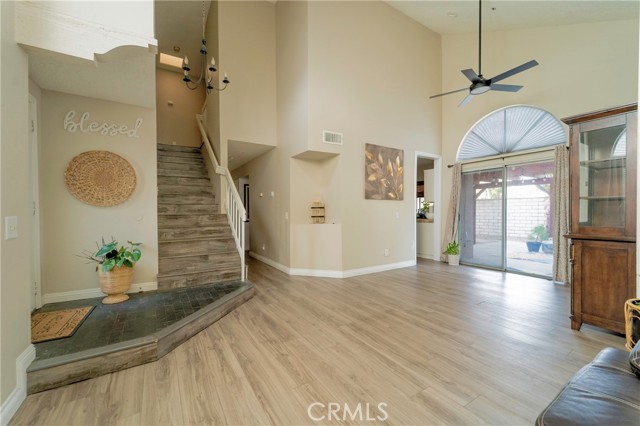 13584 Sutter Court, Fontana CA: https://media.crmls.org/medias/8e16da22-d305-4a3d-bccd-8e01f414a3a3.jpg