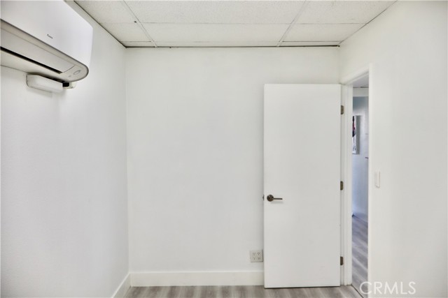 Detail Gallery Image 15 of 25 For 6016 Fallbrook Ave #200,  Woodland Hills,  CA 91367 - 4 Beds | – Baths