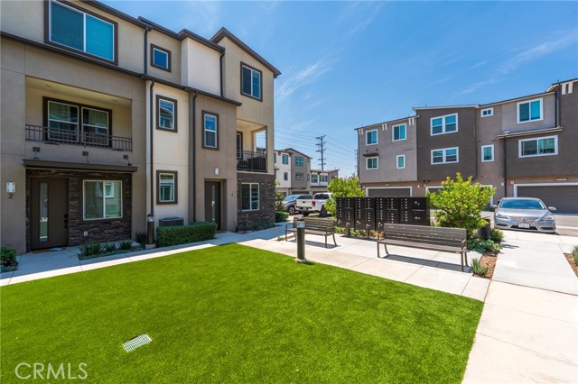 11751 Florence Avenue, Santa Fe Springs CA: https://media.crmls.org/medias/8e195bea-49cd-440a-9758-3f6c19915a55.jpg