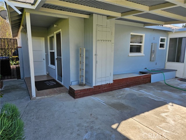 Detail Gallery Image 33 of 39 For 18237 Valley Vista Bld, Tarzana,  CA 91356 - 2 Beds | 1 Baths