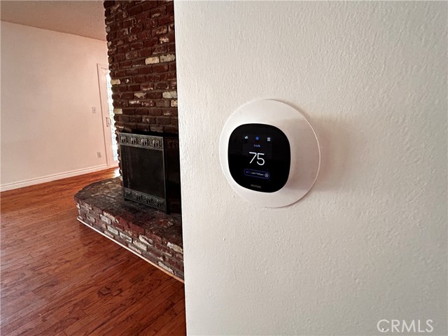 Detail Gallery Image 15 of 26 For 8927 Gloria Ave, North Hills,  CA 91343 - 3 Beds | 2 Baths