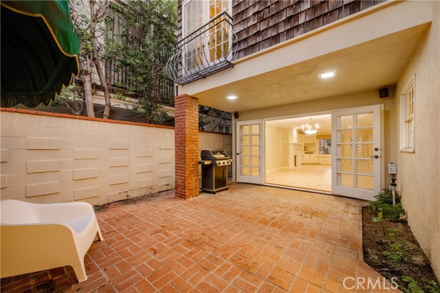 Detail Gallery Image 13 of 16 For 220 Apolena Ave, Newport Beach,  CA 92662 - 4 Beds | 4 Baths