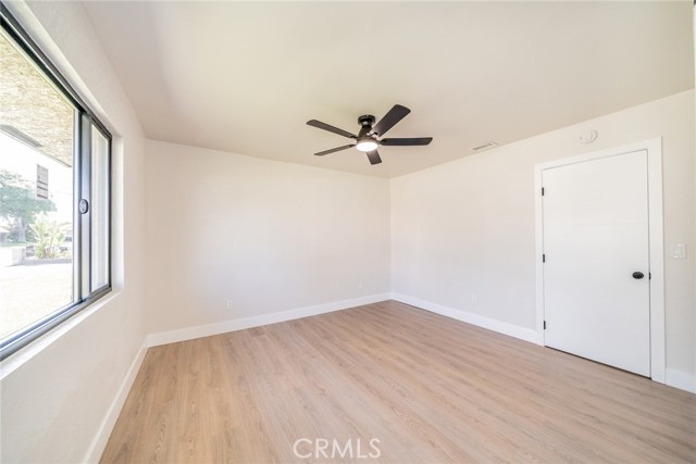 Detail Gallery Image 33 of 58 For 19605 Galway St, Rialto,  CA 92377 - 5 Beds | 3 Baths