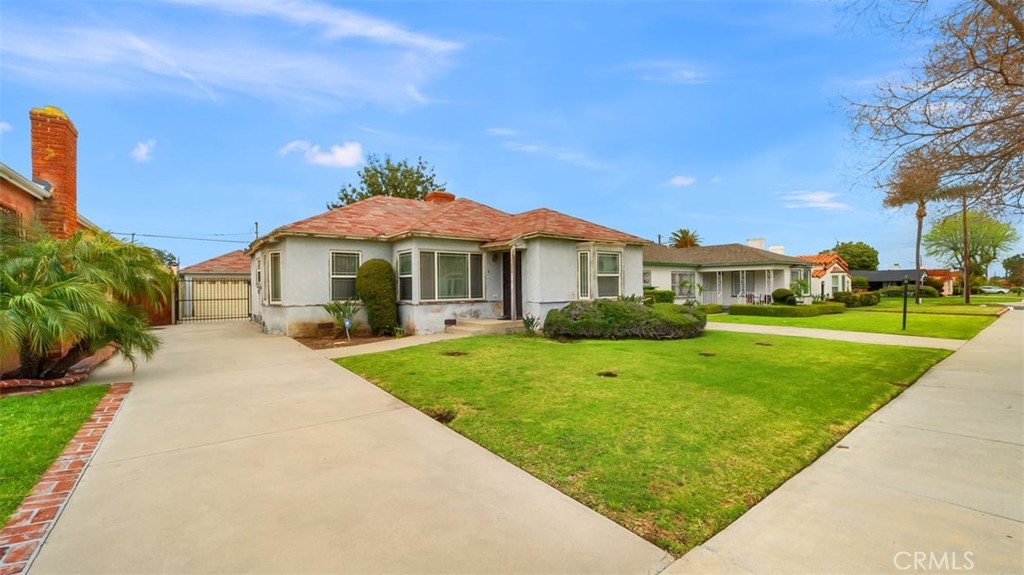815 W 109th Place, Los Angeles, CA 90044