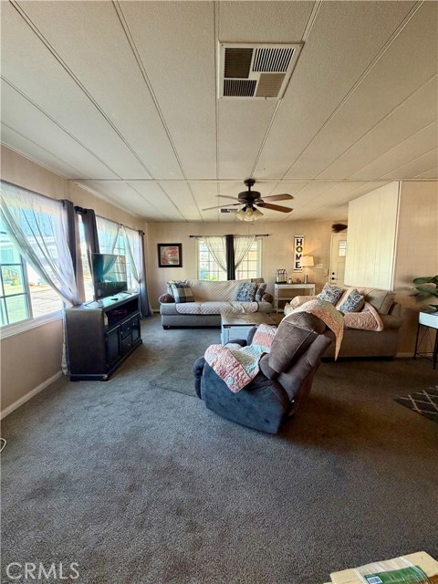 Detail Gallery Image 12 of 39 For 31816 Avenue Avenue #16,  Yucaipa,  CA 92399 - 2 Beds | 2 Baths