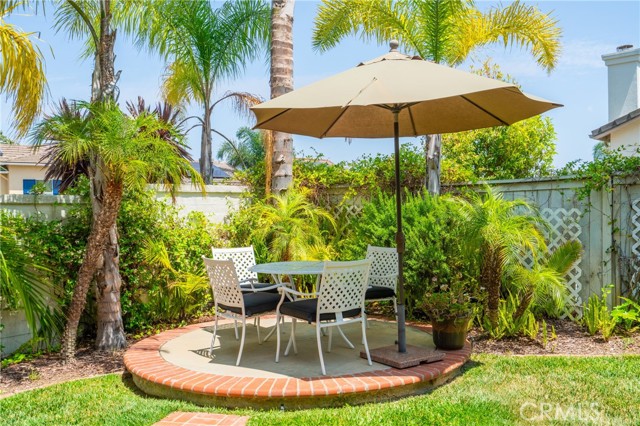 2 Corte Arbertura, San Clemente CA: https://media.crmls.org/medias/8e1b9e35-f9a2-4408-b6ac-0acd27905267.jpg