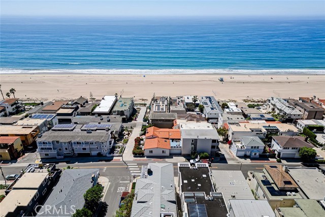 3304 Manhattan Avenue, Manhattan Beach, California 90266, 2 Bedrooms Bedrooms, ,2 BathroomsBathrooms,Residential,Sold,Manhattan,SB23169672
