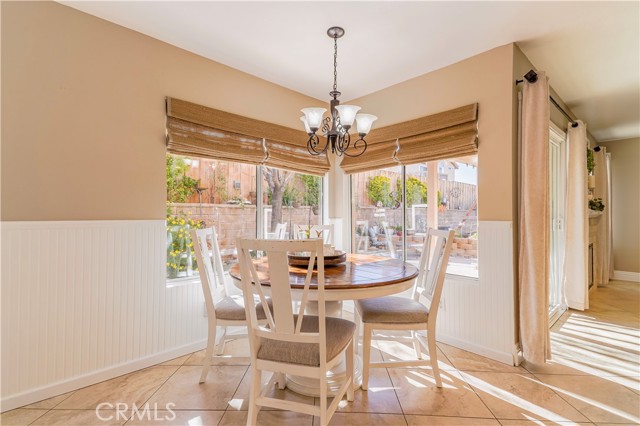 Detail Gallery Image 10 of 32 For 12206 San Ysidro St., Victorville,  CA 92392 - 4 Beds | 3 Baths