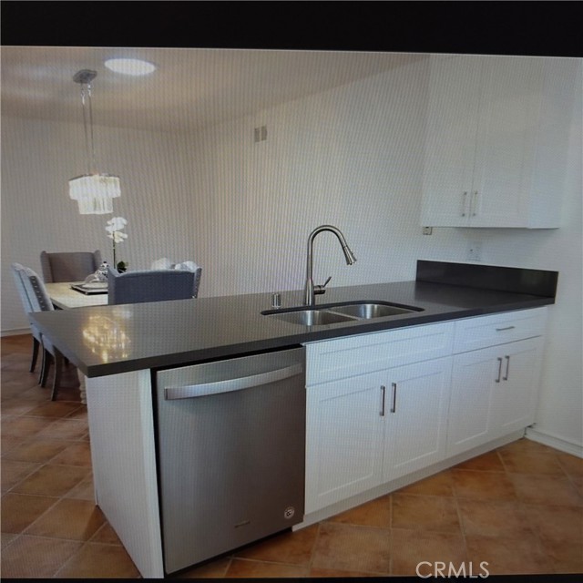 Detail Gallery Image 8 of 14 For 15819 Rosalita Dr, La Mirada,  CA 90638 - 3 Beds | 2 Baths