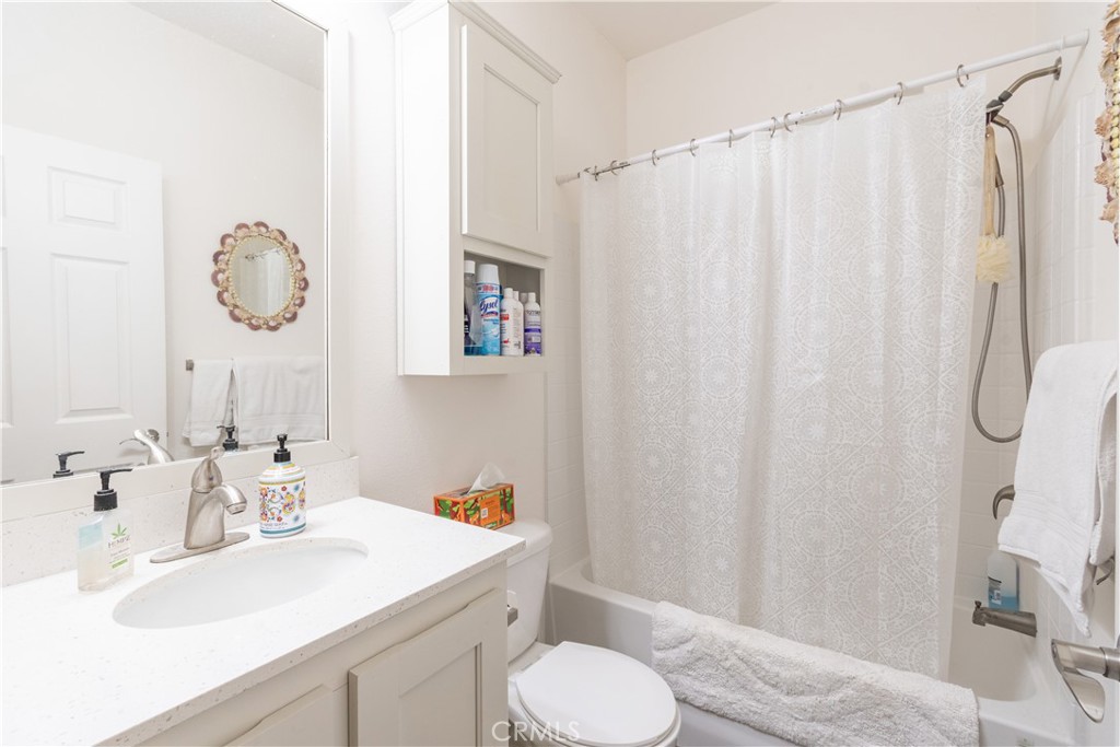 1938 Adelaida Road 41