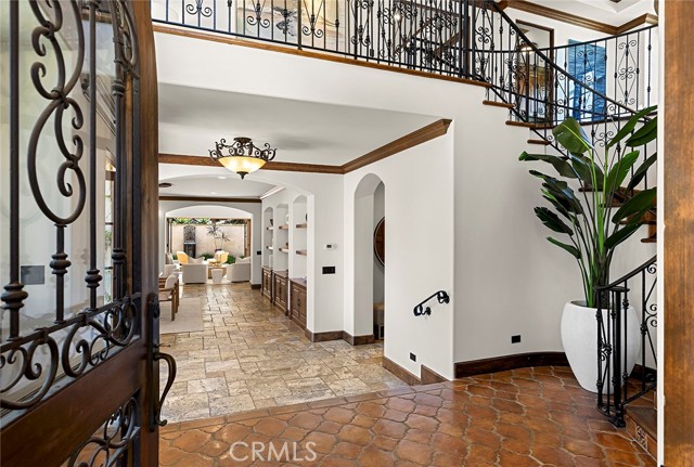 Detail Gallery Image 6 of 60 For 2900 Carob St, Newport Beach,  CA 92660 - 4 Beds | 4/1 Baths