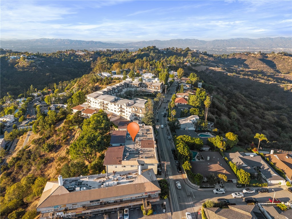 https://media.crmls.org/medias/8e1dd538-86b8-43ab-996b-dca049a359d6.jpg?preset=X-Large