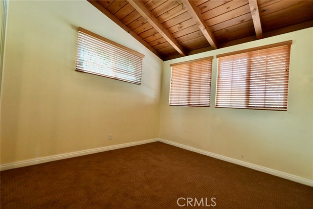 Detail Gallery Image 13 of 19 For 8512 Fullbright Ave, Winnetka,  CA 91306 - 3 Beds | 2 Baths