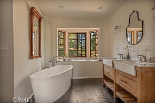 Detail Gallery Image 6 of 52 For 504 Millburn, Lake Arrowhead,  CA 92352 - 4 Beds | 3/1 Baths
