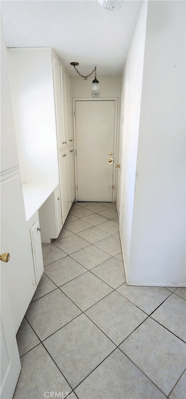 https://media.crmls.org/medias/8e1fa7c7-ba46-4f2f-8e53-5347c7c97482.jpg?preset=X-Large
