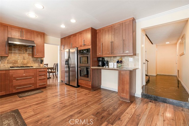 Detail Gallery Image 14 of 49 For 22836 Covello St, West Hills,  CA 91307 - 5 Beds | 3 Baths