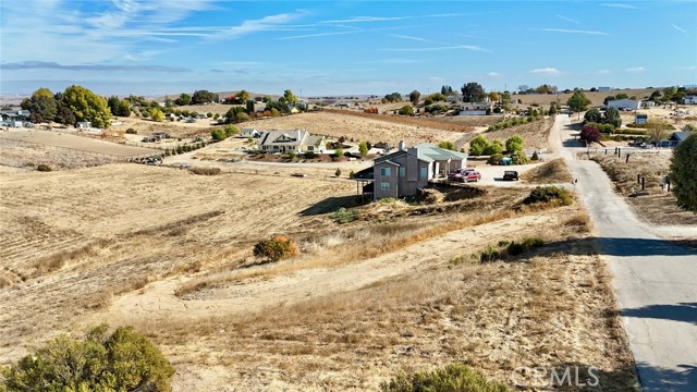 Detail Gallery Image 8 of 15 For 8255 Baron Way, Paso Robles,  CA 93446 - – Beds | – Baths