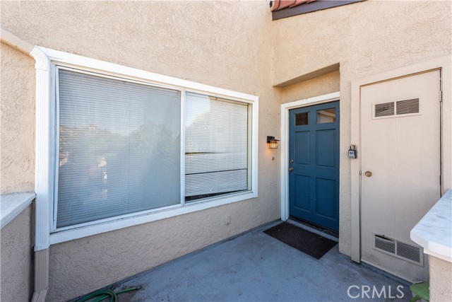 375 Stanford Court, Irvine CA: https://media.crmls.org/medias/8e202fee-a467-4a46-8772-d1d87749f174.jpg