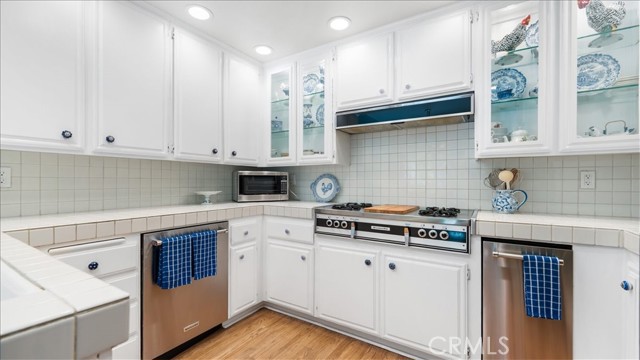 Detail Gallery Image 9 of 39 For 3620 Daffodil Ave #31,  Corona Del Mar,  CA 92625 - 2 Beds | 2 Baths