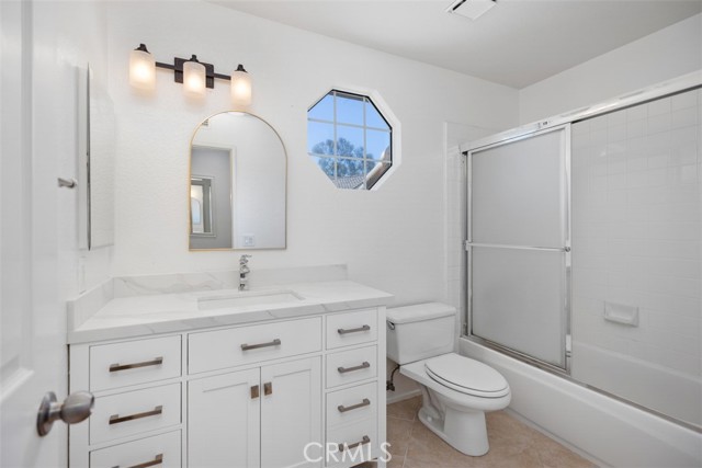 15 Havre Court, Lake Forest CA: https://media.crmls.org/medias/8e209c96-9ee1-4b59-b338-2f80810e3270.jpg
