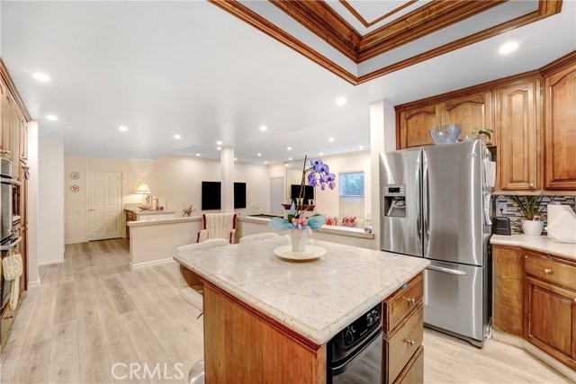 3866 Hunter Crest Court, Moorpark CA: https://media.crmls.org/medias/8e213102-f6b5-48fc-90d5-df63c708c1fe.jpg