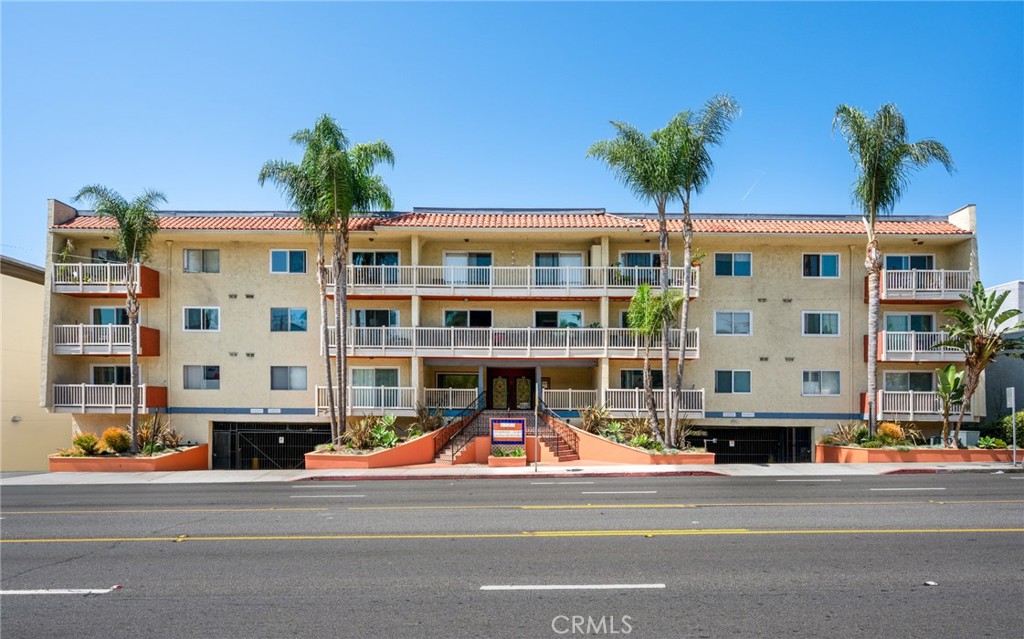 1707 Pacific Coast Highway #413