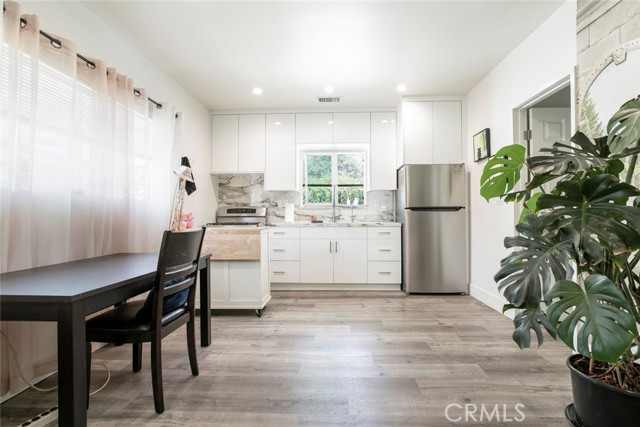 1748 Opechee Way, Glendale CA: https://media.crmls.org/medias/8e23ed72-6909-46a0-a810-898a4ed30712.jpg