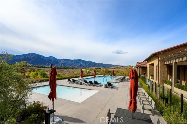 24205 Selwood Drive, Corona CA: https://media.crmls.org/medias/8e24dc23-621c-4754-9b09-3eee7c415ffb.jpg