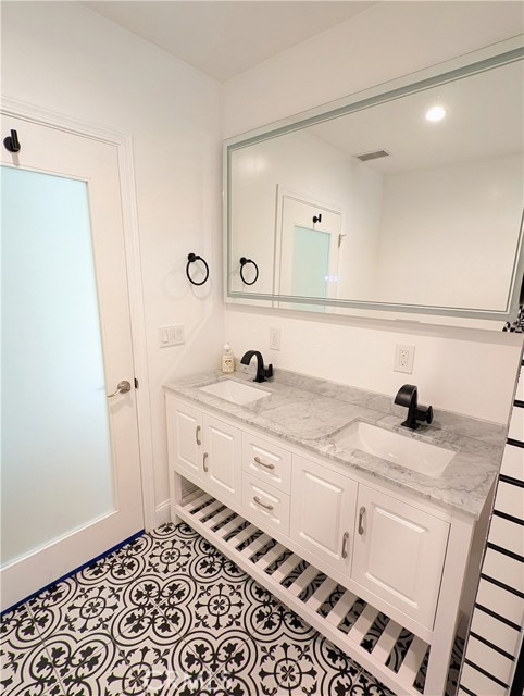 Detail Gallery Image 21 of 24 For 2746 Thurman Ave, Los Angeles,  CA 90016 - 3 Beds | 2 Baths