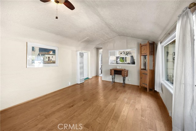 Detail Gallery Image 12 of 35 For 775 Buckingham, Lake Arrowhead,  CA 92352 - 1 Beds | 1 Baths