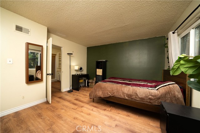 Detail Gallery Image 13 of 25 For 1921 Sherry Ln #85,  Santa Ana,  CA 92705 - 2 Beds | 1/1 Baths