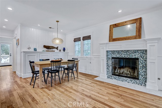 Detail Gallery Image 14 of 42 For 1717 Pacific Ave., Manhattan Beach,  CA 90266 - 4 Beds | 3 Baths