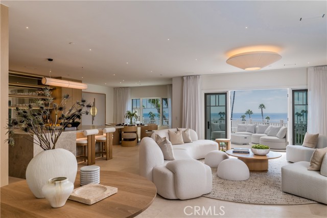 1 Stickley Drive, Laguna Beach CA: https://media.crmls.org/medias/8e2b1358-a5a6-49b3-9276-c5a7d04d90fc.jpg