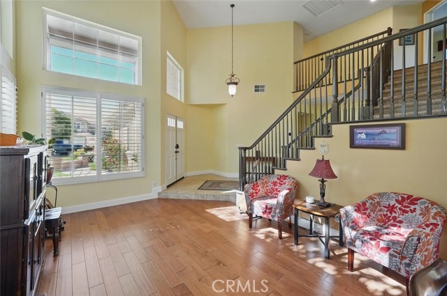 23405 Winslow Place, Valencia CA: https://media.crmls.org/medias/8e2b4142-f86e-4e7b-8e0a-21d7ea54081b.jpg