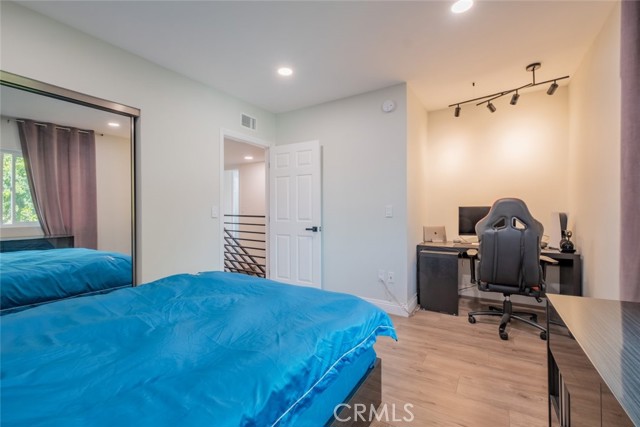 Detail Gallery Image 24 of 31 For 9936 Reseda Bld #39,  Northridge,  CA 91324 - 3 Beds | 2/1 Baths