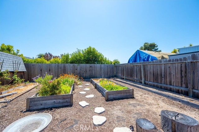 1380 Longbranch Avenue, Grover Beach CA: https://media.crmls.org/medias/8e2c5354-55dc-42c6-a692-02541702a731.jpg