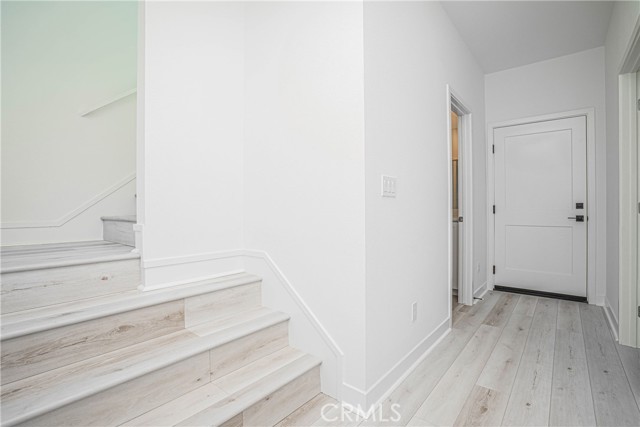 Detail Gallery Image 4 of 48 For 2317 W Broadway #6,  Anaheim,  CA 92804 - 4 Beds | 3/1 Baths